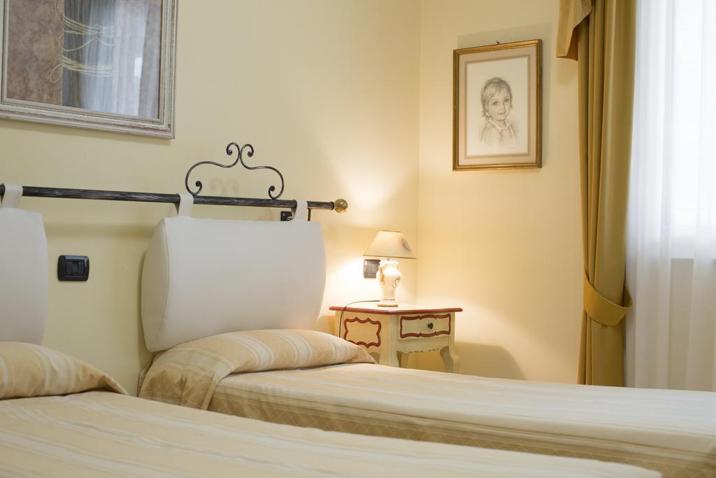 Relais Du Lac Desenzano del Garda Dış mekan fotoğraf
