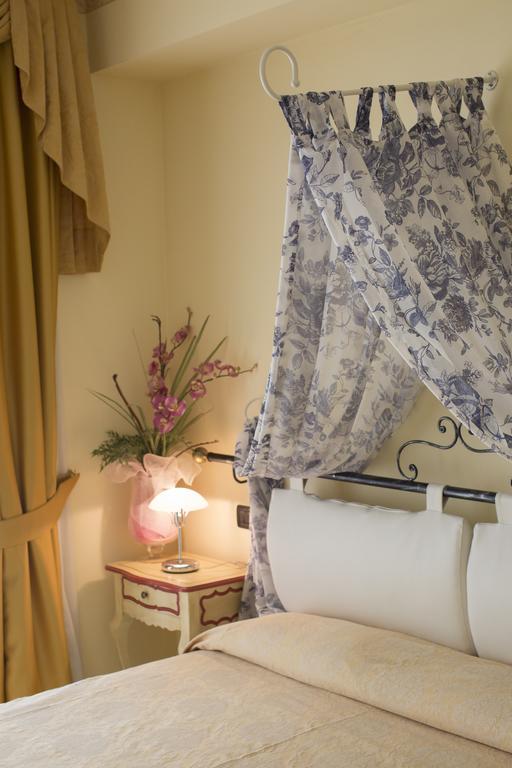 Relais Du Lac Desenzano del Garda Dış mekan fotoğraf